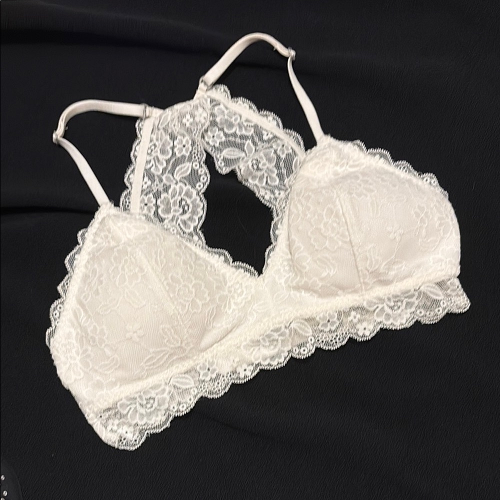 Gilly Hicks Cream Lace Racerback Bralette